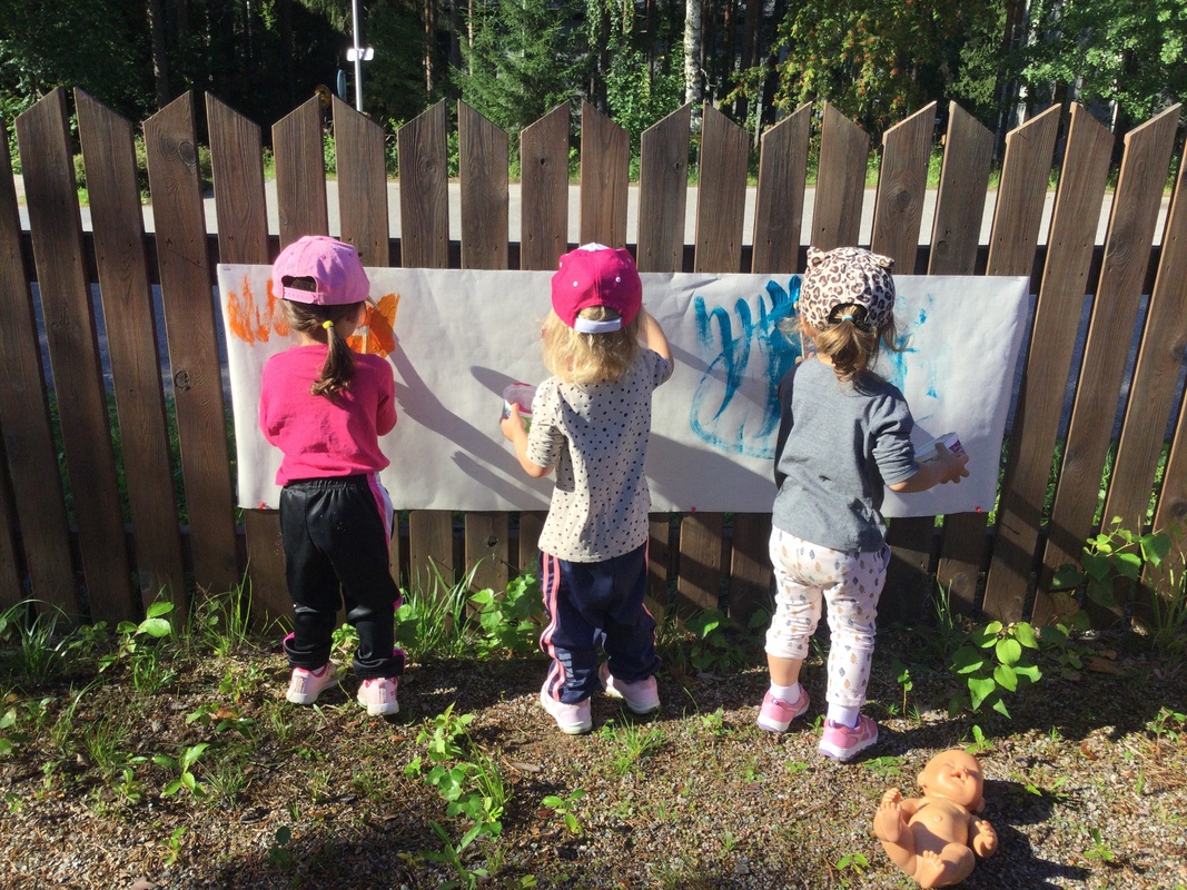 Maalaushommia elokuun auringossa