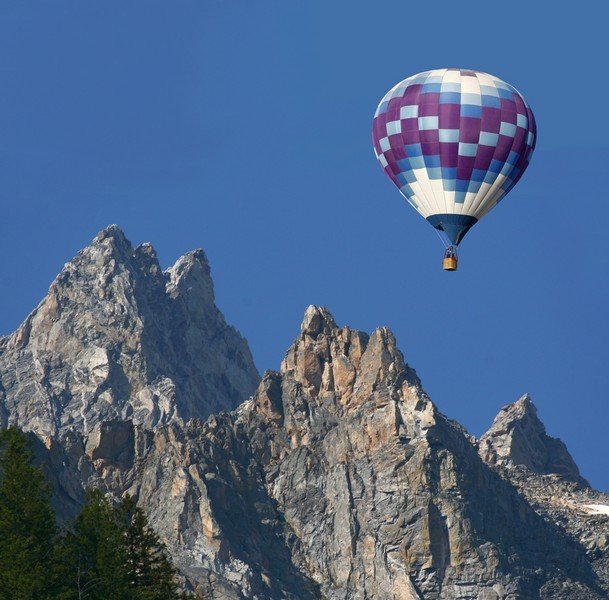 ge7_ge7_kalliovuoret_shutterstock_80459803_peda.jpg