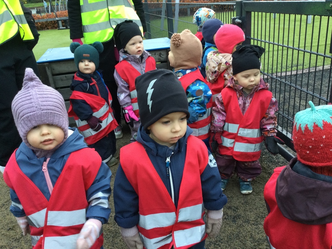 Hienosti odoteltiin alkuverryttelyn alkamista.