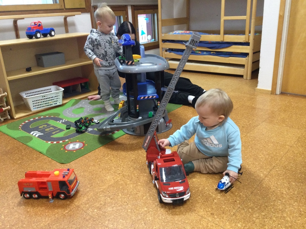 Autoleikki ja varsinkin piipaa-autot ovat aina pop.