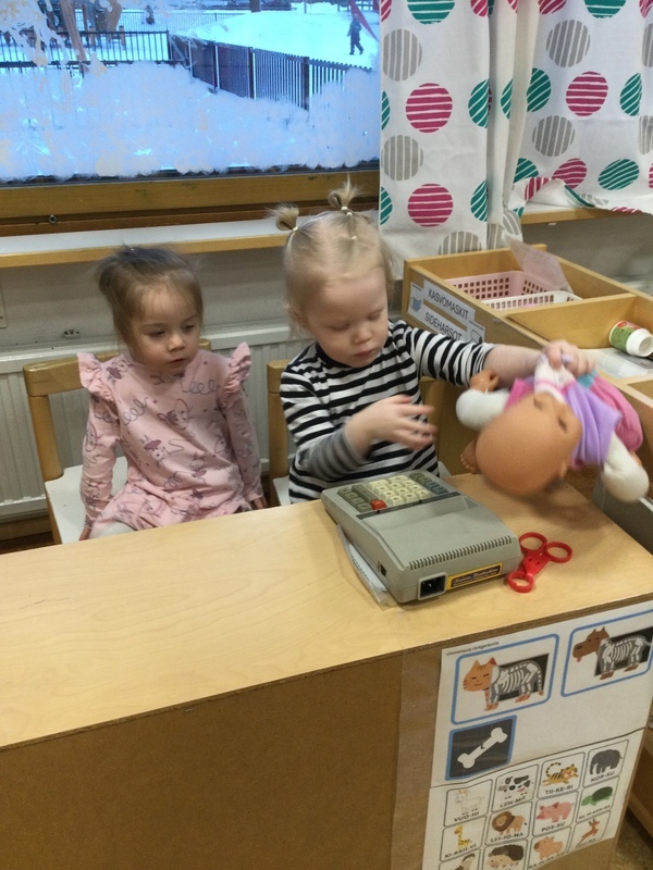 Nukkevauvakin on päässyt eläinlääkärille