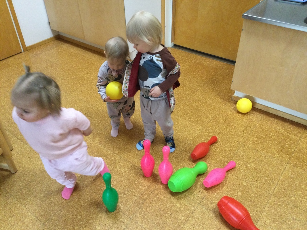 Lapset keilaavat