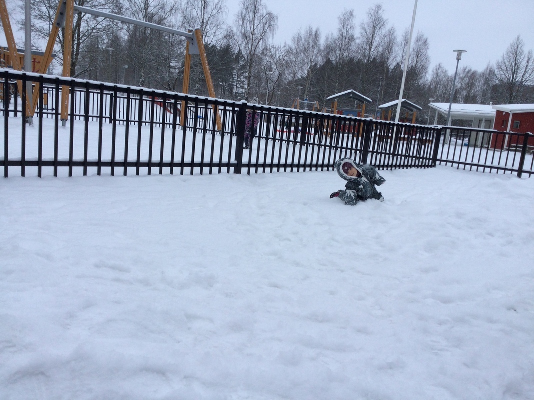 Lapsen ottama valokuva toisesta lapsesta