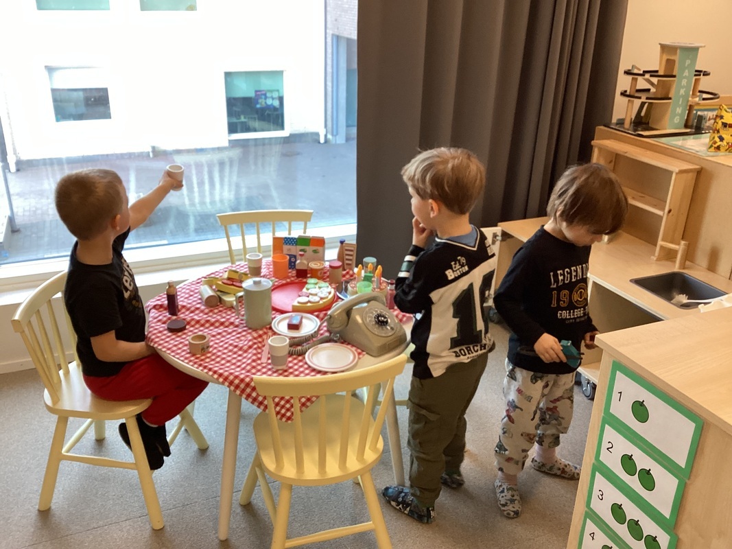 Lasten leikkejä