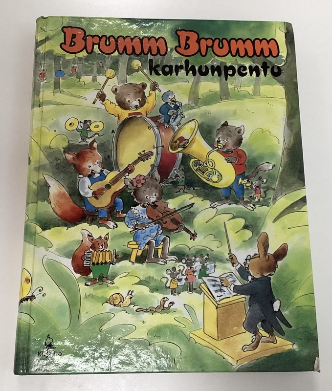 Kuva kirjasta Brum Brum pieni karhunpentu