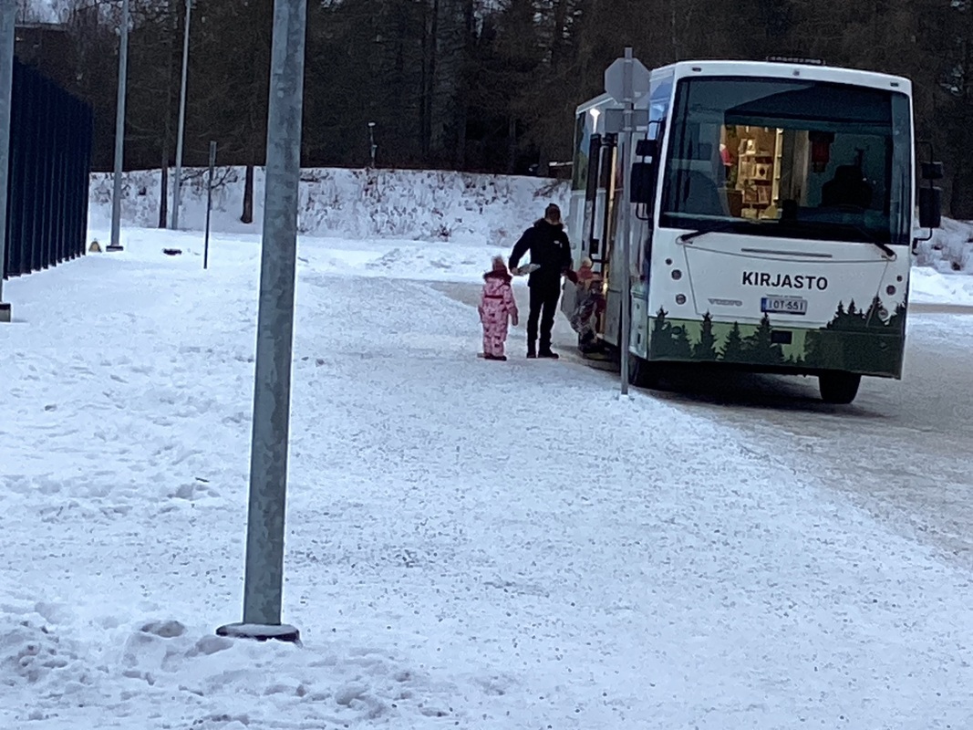 IMG_1720.jpeg Kirjastoauto