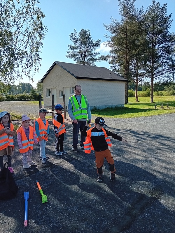 20260825_111000.jpg Keihäänheitto