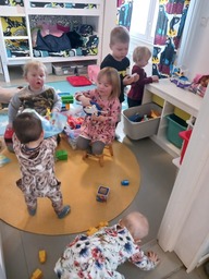 Leikit jatkuu...