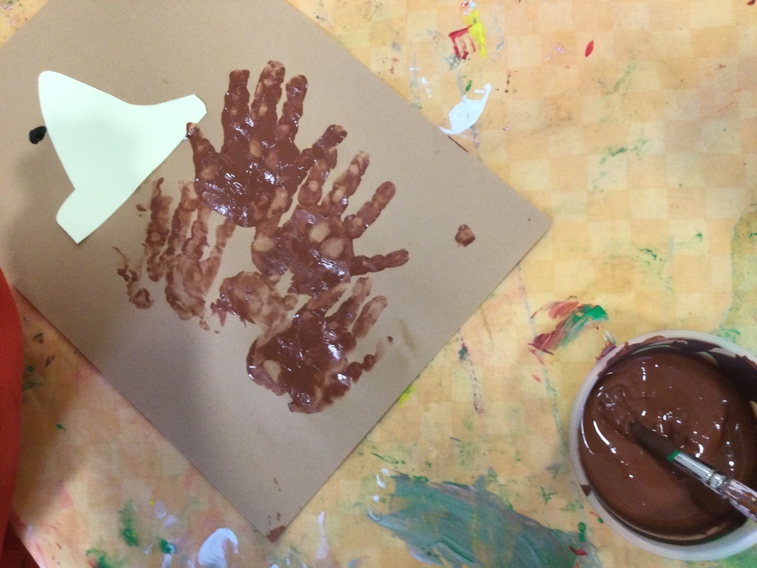 Lapsen tekemä siiliaskartelu.