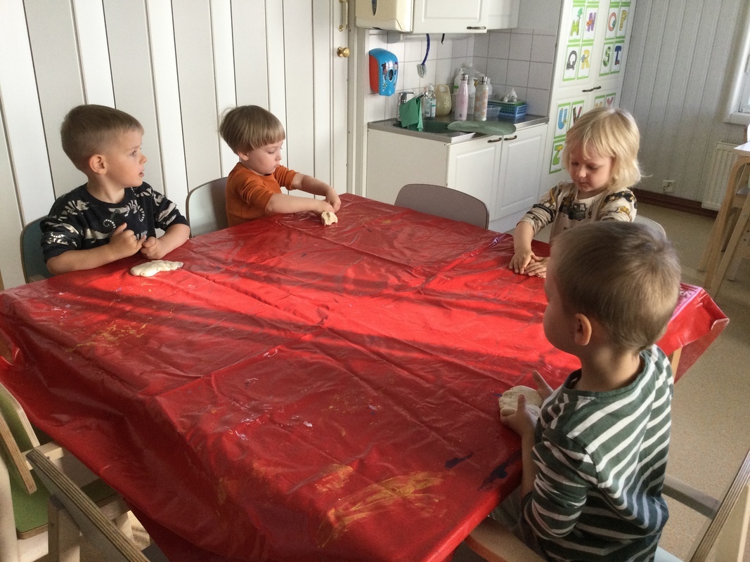 Taikataikina askartelu muovailu taikataikinalla