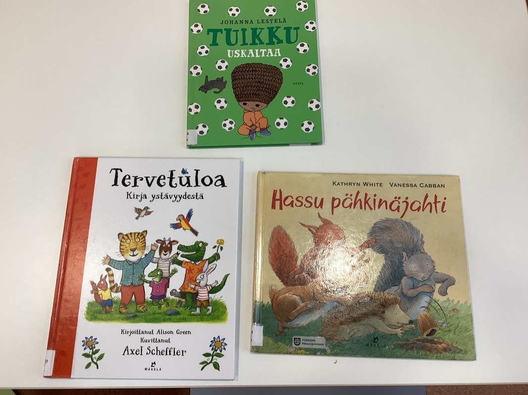 Kuvia luetuista kirjoista