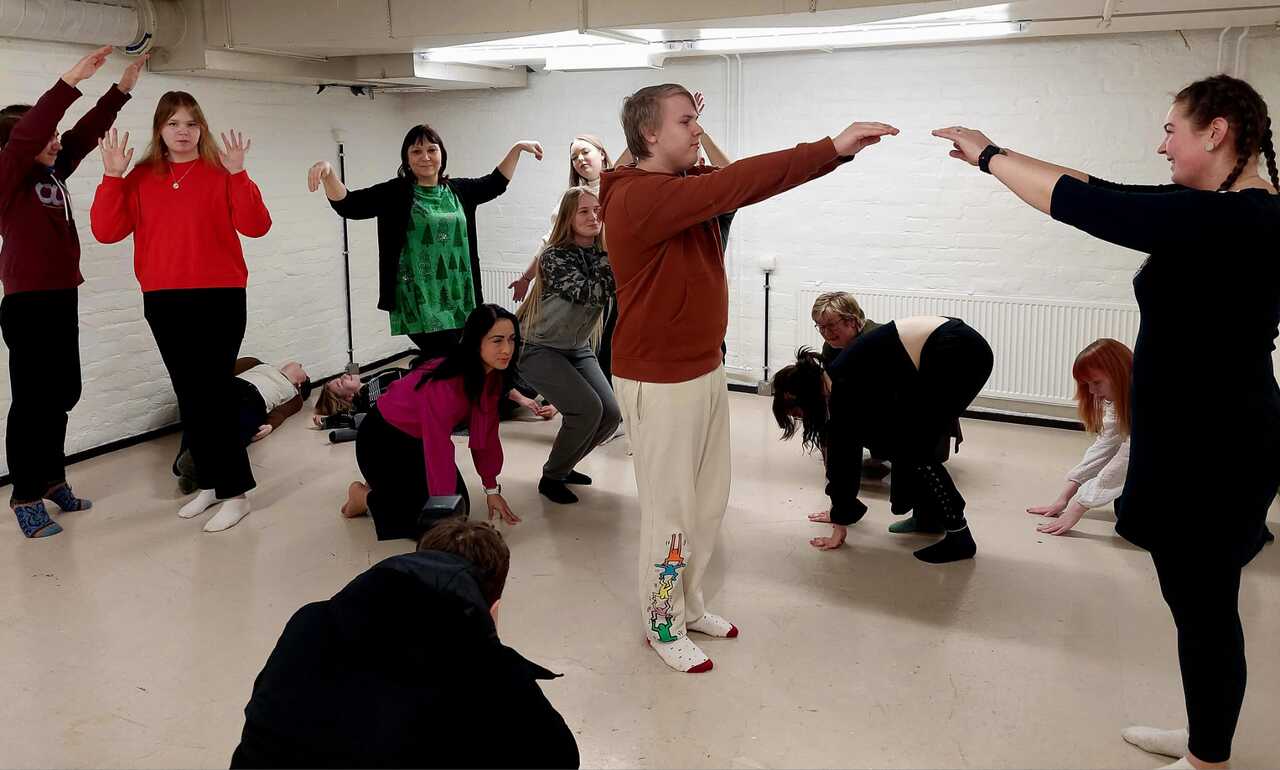 poliitikot poikkesivat treeneissä.jpg