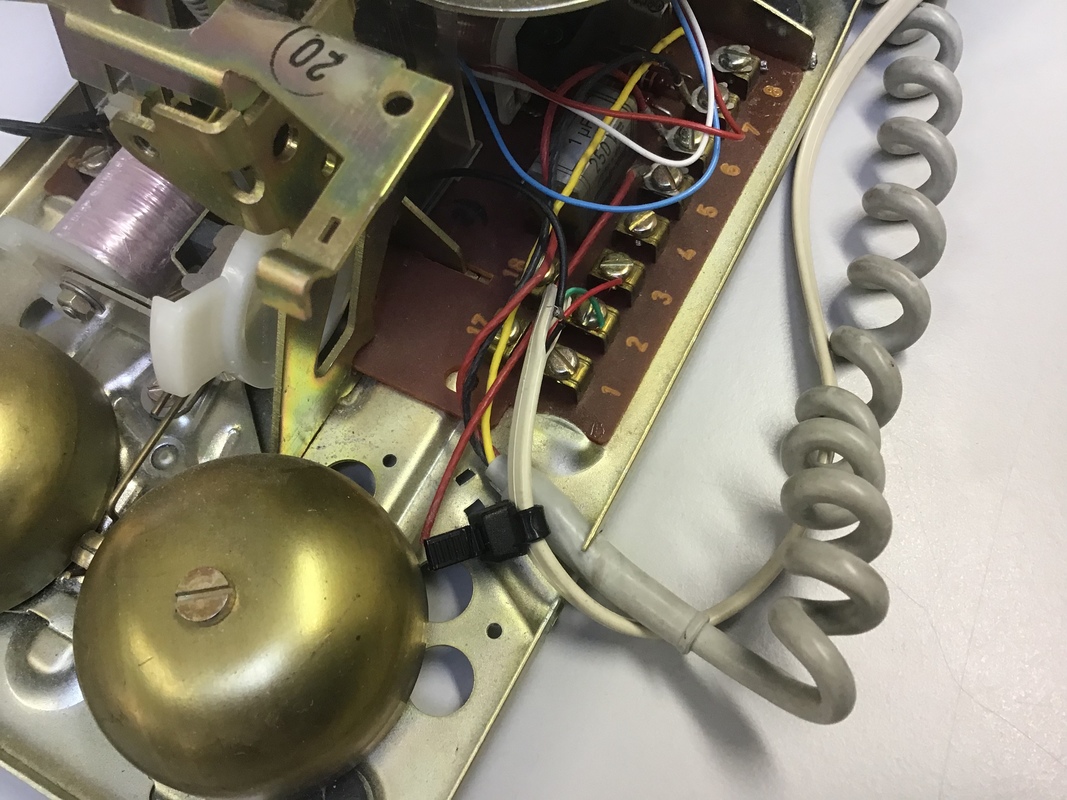 Vanha puhelin (Arduino gadget)