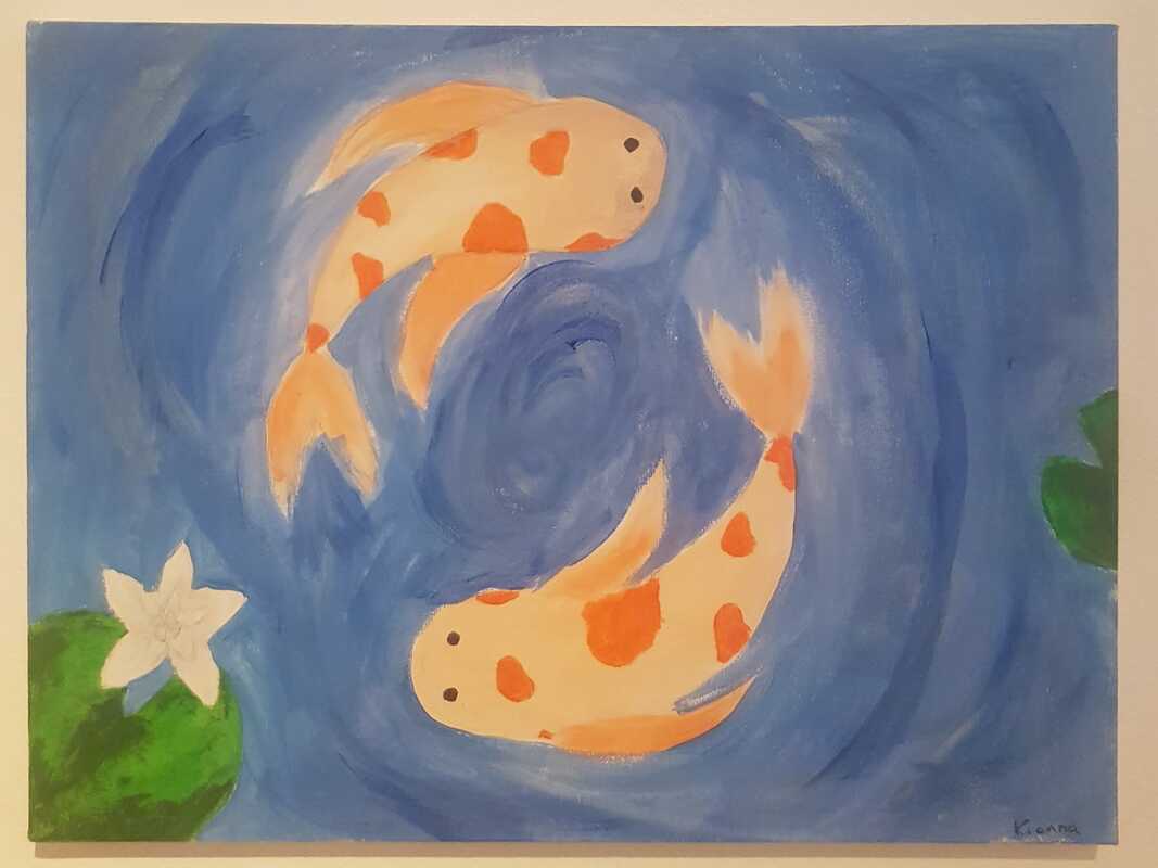 Kuvataidekoulun ryhmien töitä kevätnäyttelyssä