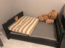 Lasten sängystä tuunattu koiran peti