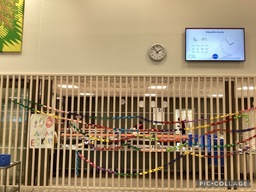 Eskarissa on oltu 100 päivää. Ohjelmassa oli  mm.askartelua, toimintarata.