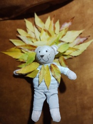 Syksyn lehdistä sai tehtyä näin hienon leijonanharjan