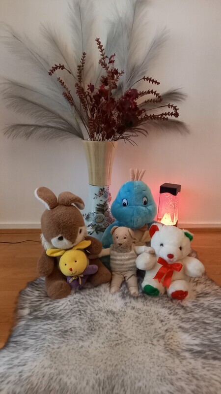 Nalle uusien ystävien kanssa