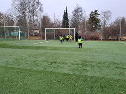 Kuka pelkää kummitusta