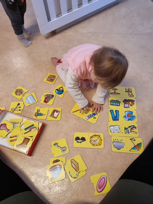 Suomen kielen opettelua
