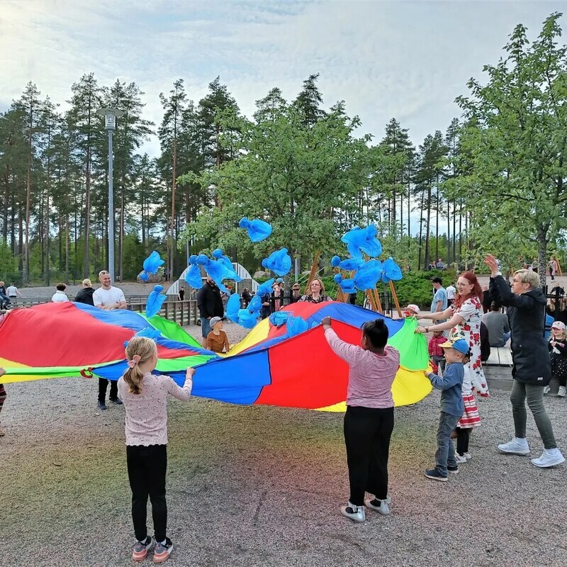 Varjot kevätjuhlassa 2022