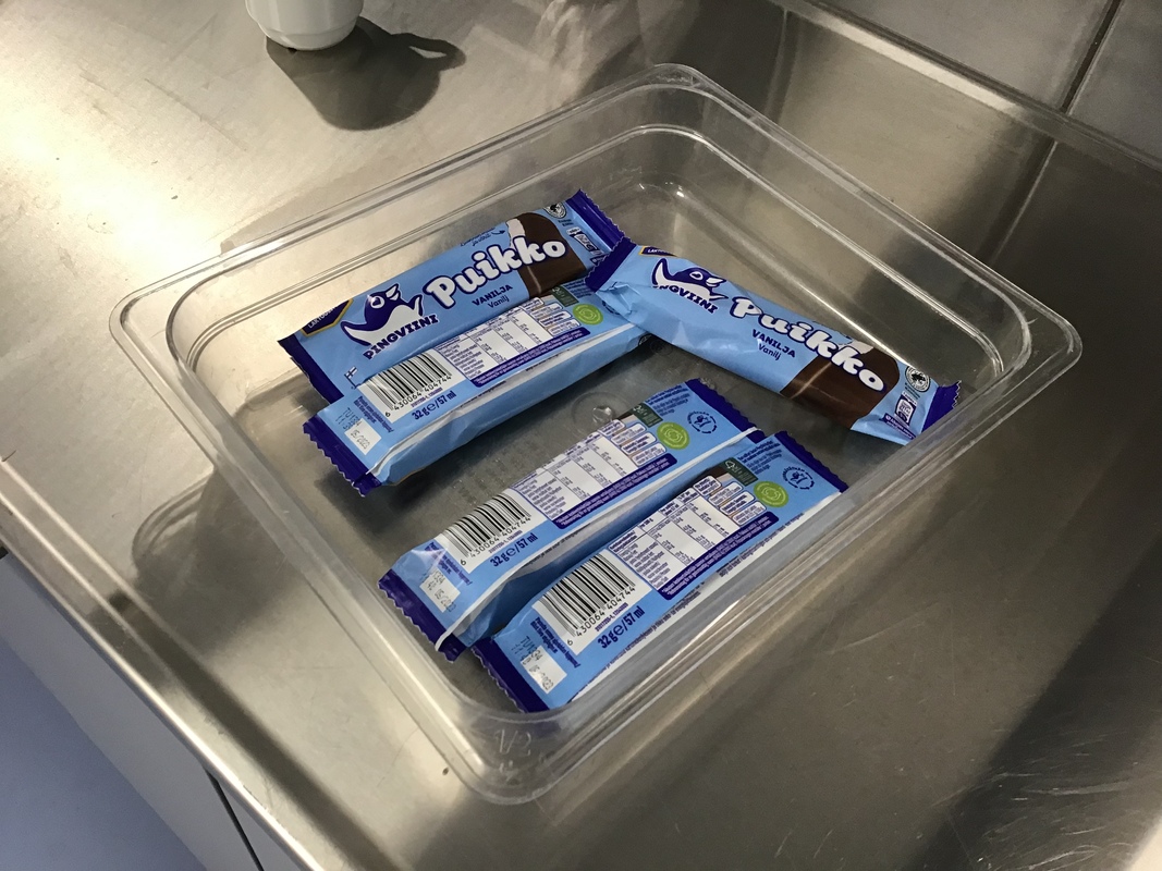 Satapäivän kunniaksi söimme jäätelöt.