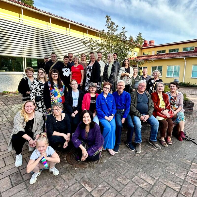 Tuntiopettajat ja henkilökunta 2024-2025