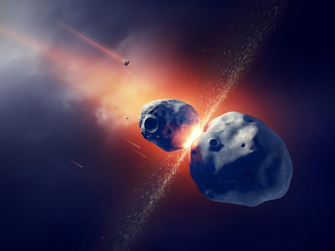 Avaruudessa tapahtuu valtavia törmäyksiä ja räjähdyksiä. Miksi emme kuule niiden ääniä? Ääni vaatii ainetta, jossa värähdellä. Avaruudessa ainetta on niin vähän, ettei värähtelyä synny. Niinpä emme kuule ääntäkään.