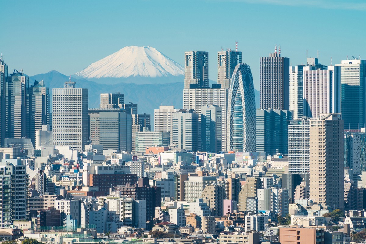 Tokio. Taustalla Fuji-tulivuori.