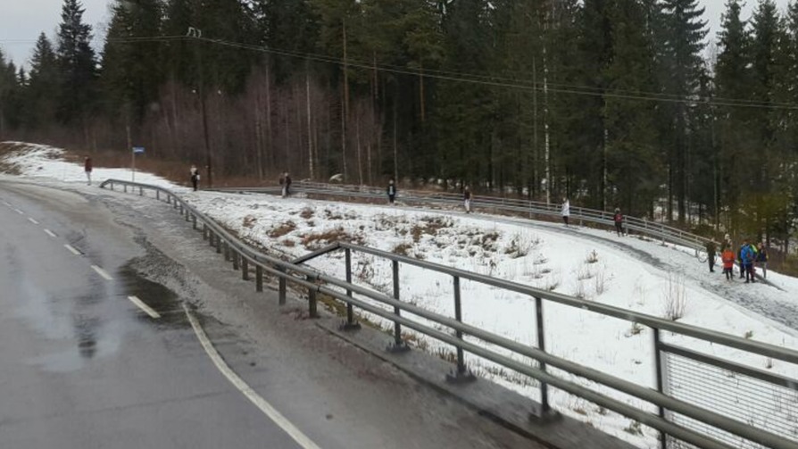 Bussinodottajien jono venyi pitkäksi Äänekoskella