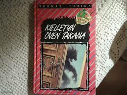 kielletyn oven takana.jpg
