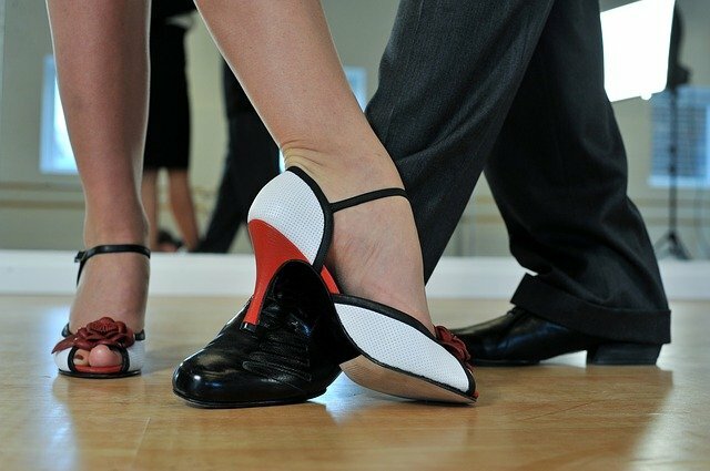 argentinian-tango-2079964_640.jpg