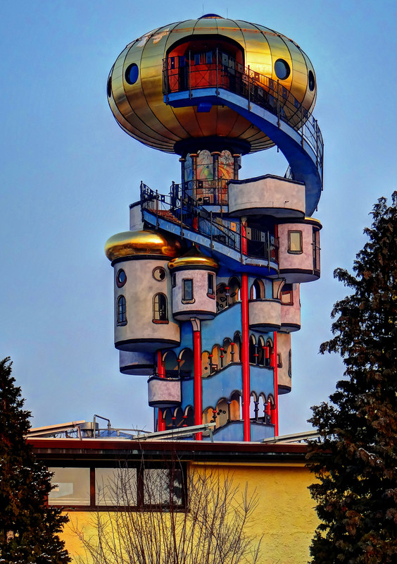 Hundertwasserturm.jpg
