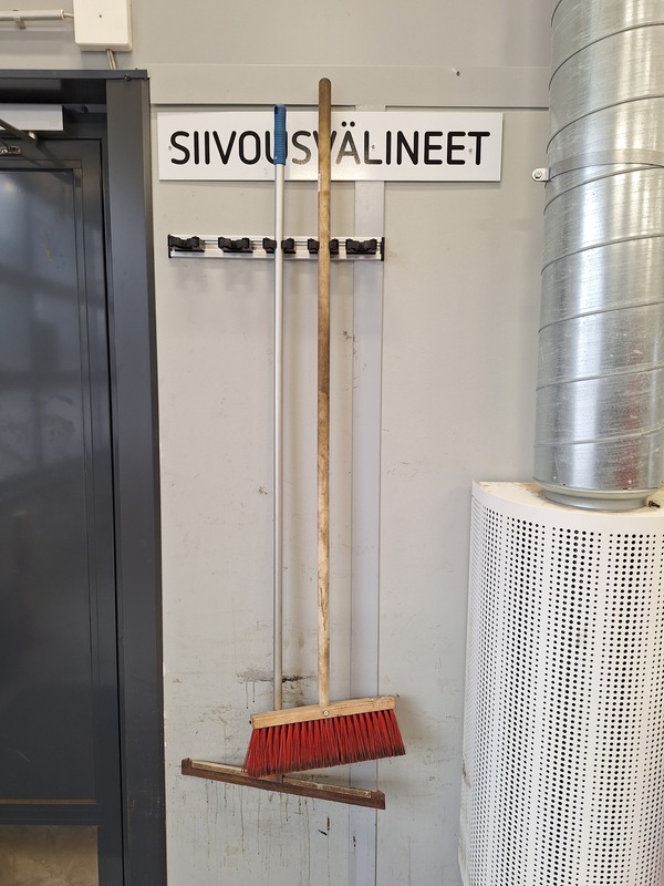 siivousvälineet.jpg
