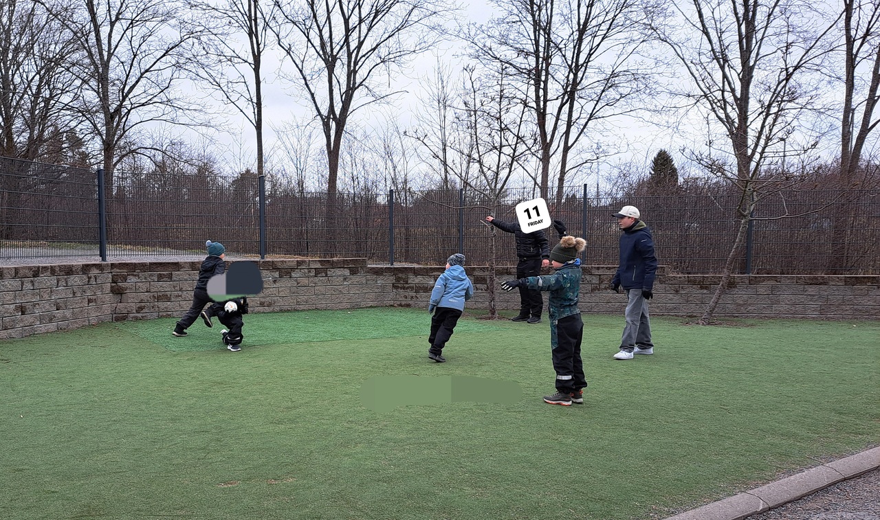 Handboll med våra prao elever