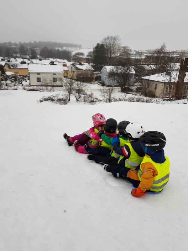 Peffisåkning i Tomtebacken