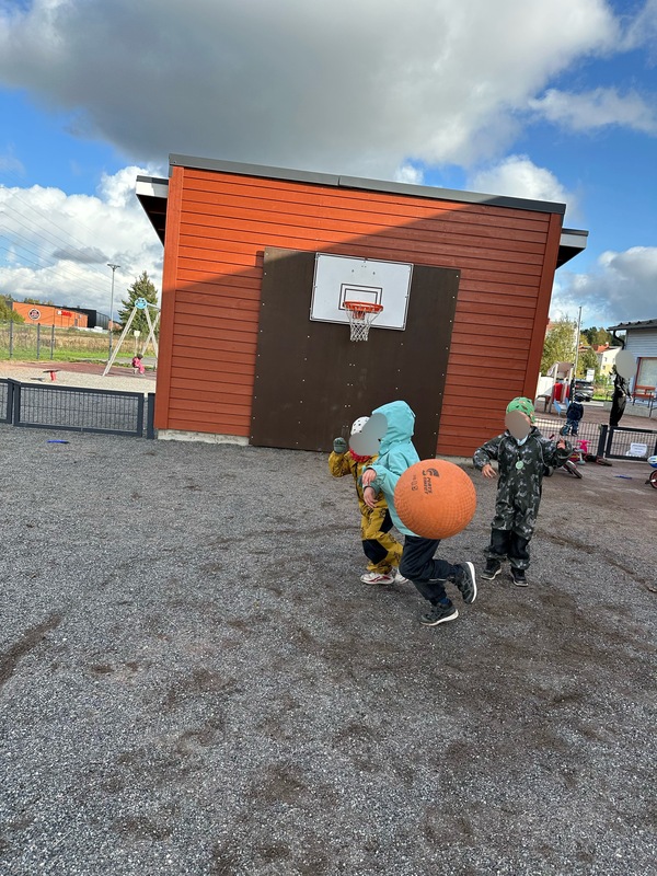 En brännbollseftermiddag