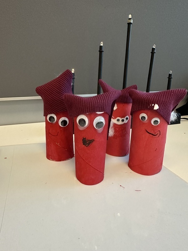 God jul från alla små och stora Mumriktomtar