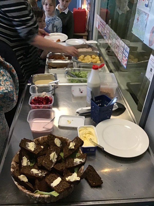 Idag serveras det julmat på förskolan