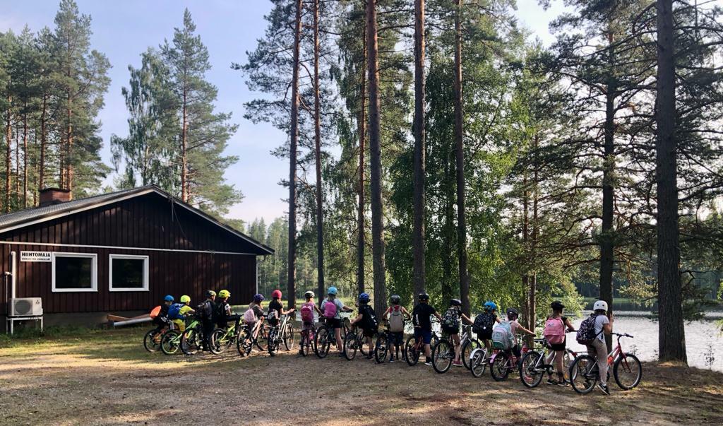 Neloset yökoulussa 18.-19.8.2022